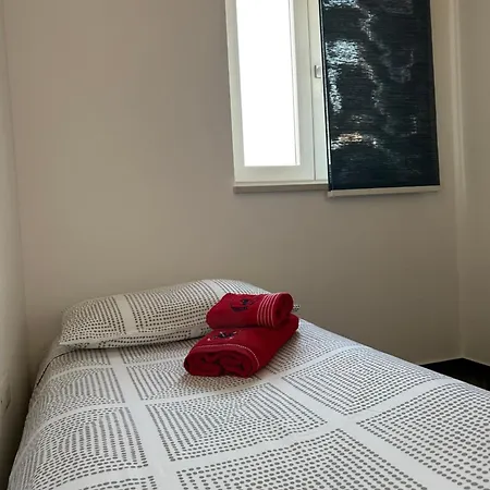A Due Passi Da Apartamento